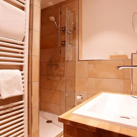 Gasthof Zur Post Hotel Und Parkplatz 3*