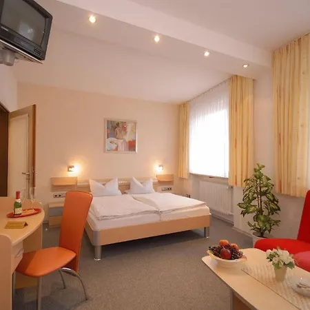 Gasthof Zur Post Hotel Und Parkplatz Hotel